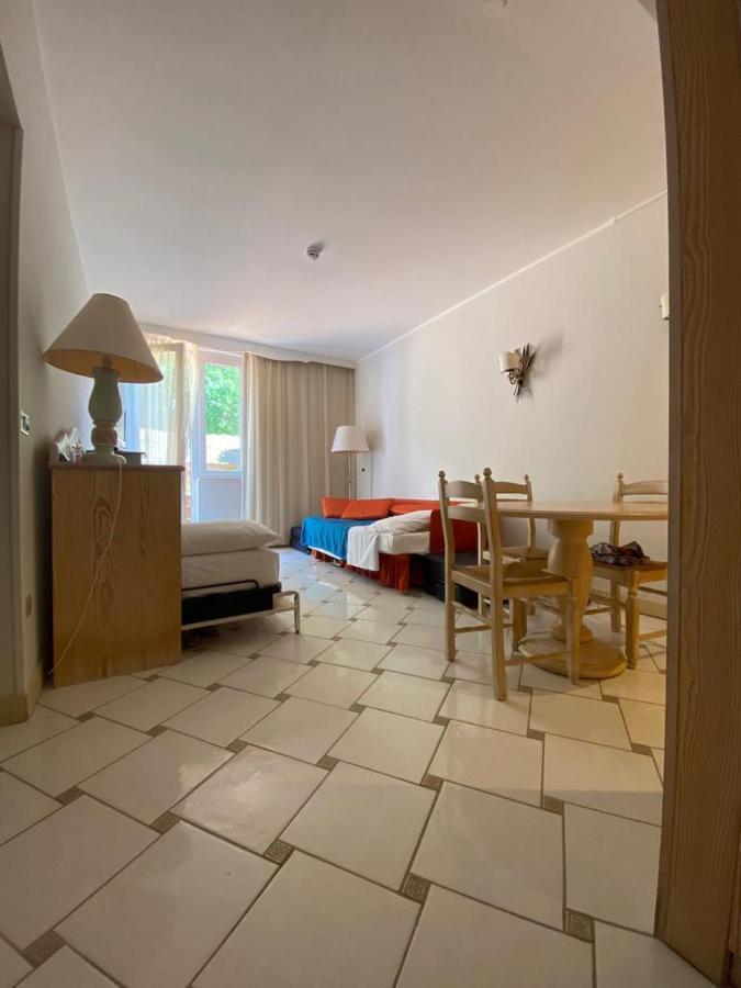 Appartamento 4 Posti Letto N 238 Presso Residence Golf Hotel ปุนตาอาลา ภายนอก รูปภาพ