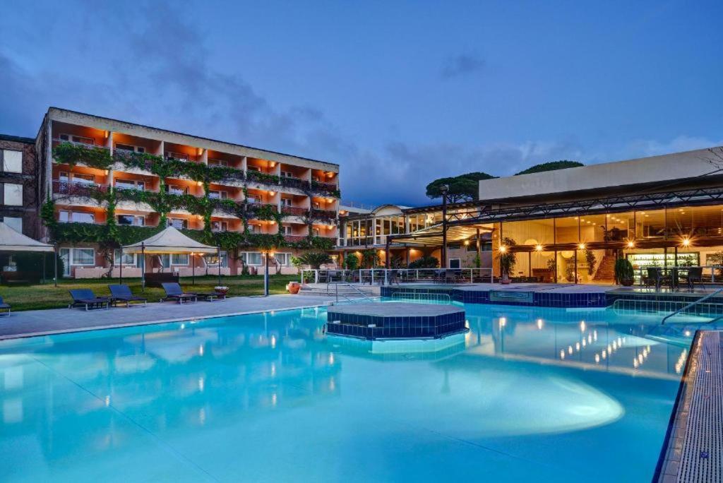 Appartamento 4 Posti Letto N 238 Presso Residence Golf Hotel ปุนตาอาลา ภายนอก รูปภาพ
